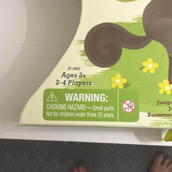 New- The Sneaky, Snacky Squirl Book AND Game - Picture 3 of 3